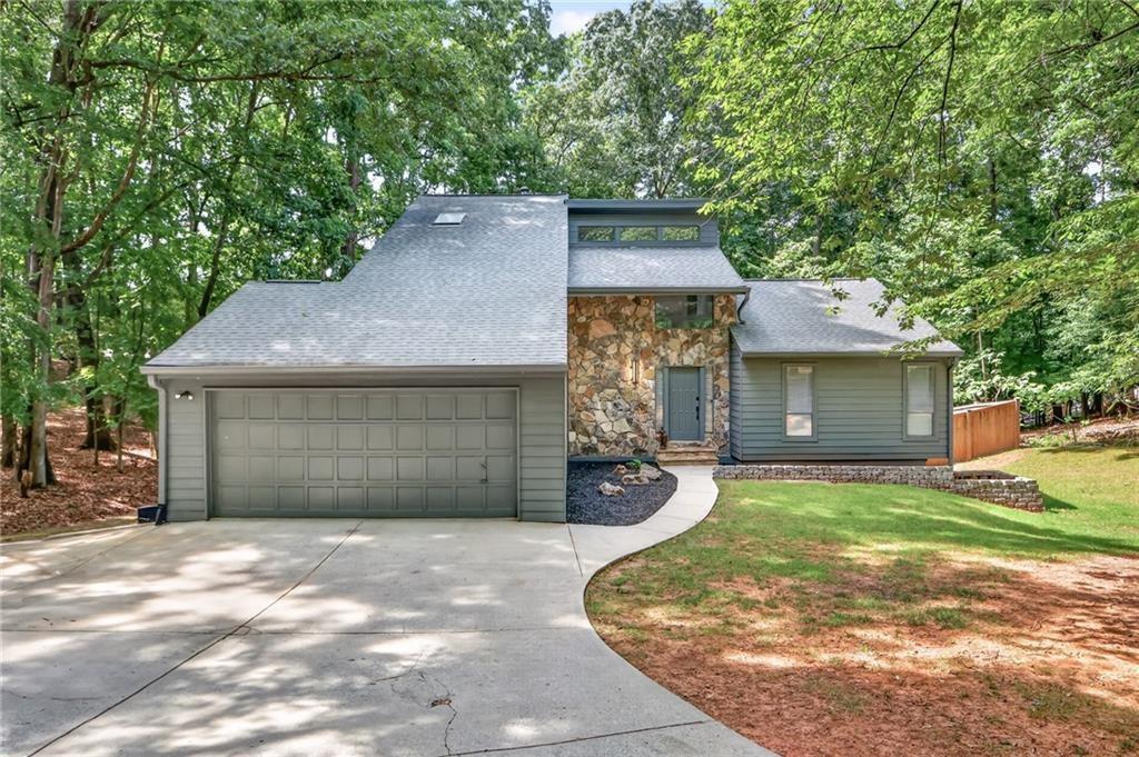 505 Woodman Place Property Photo 1