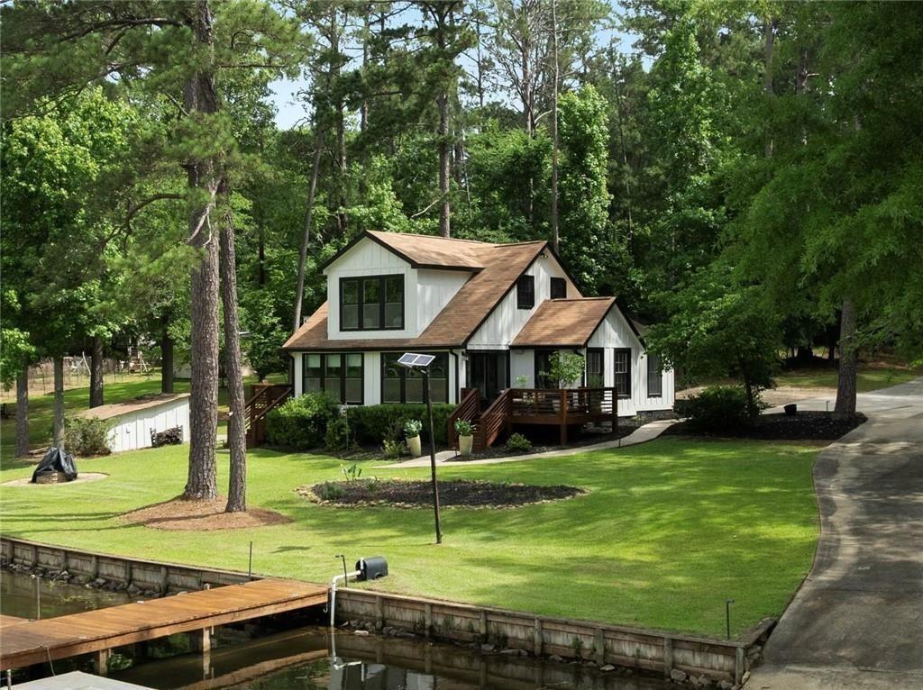 112 Sinclair Circle Property Photo 2