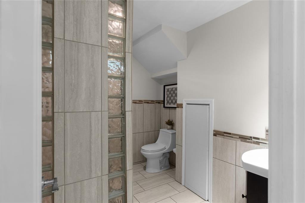 112 Sinclair Circle Property Photo 11