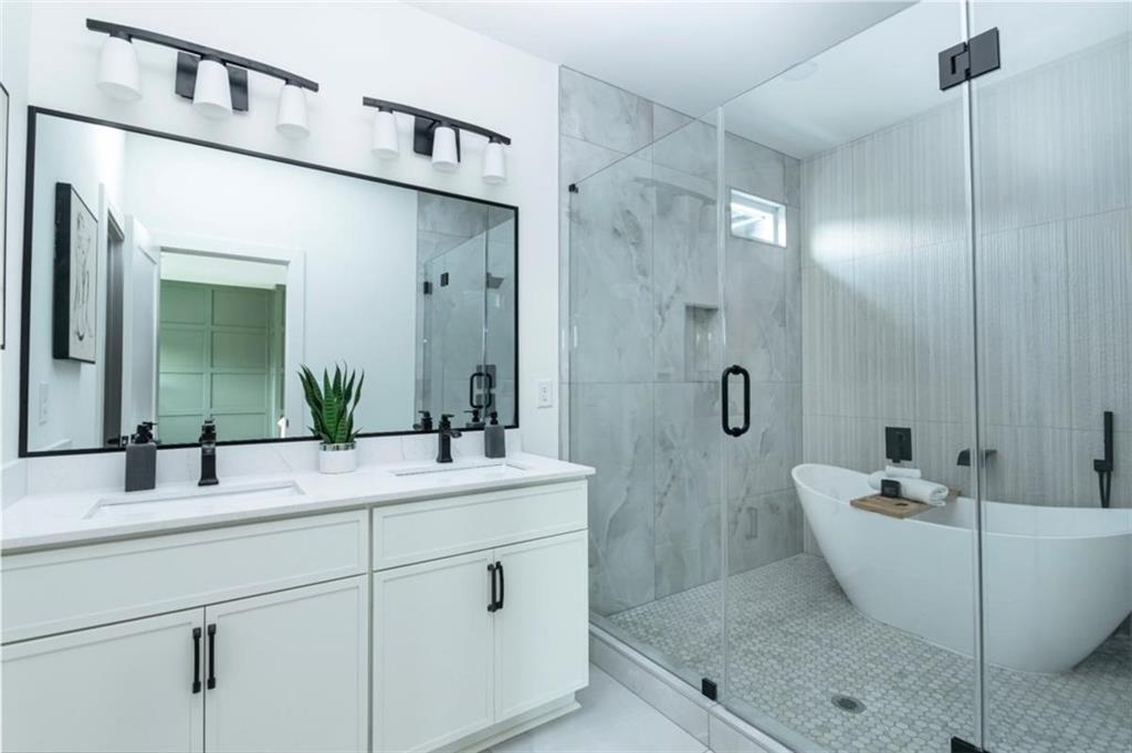 535 Michael Circle Property Photo 15