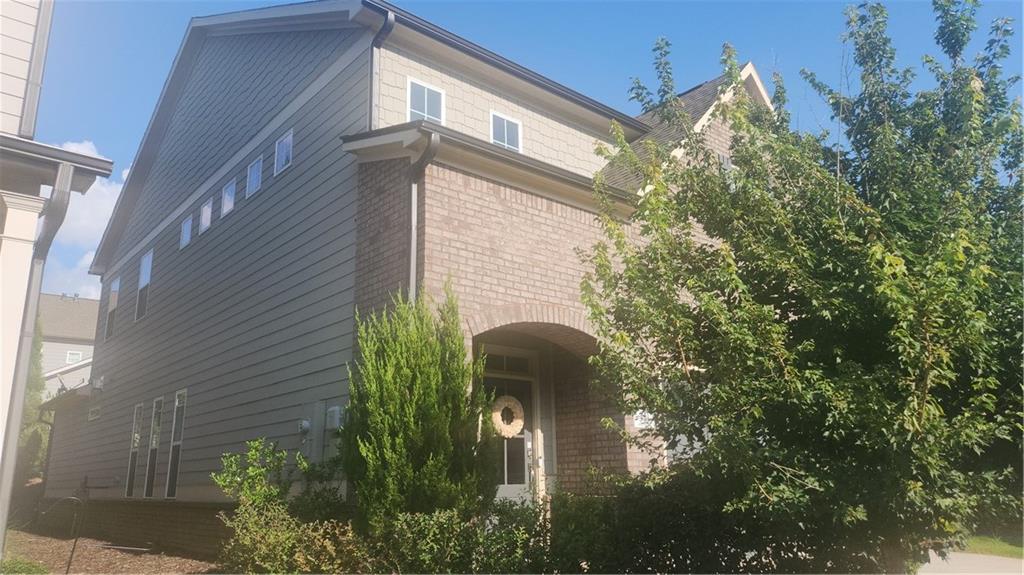561 Onyx Landing Property Photo 3