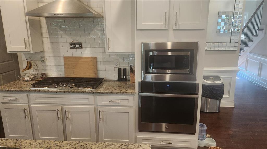 561 Onyx Landing Property Photo 10