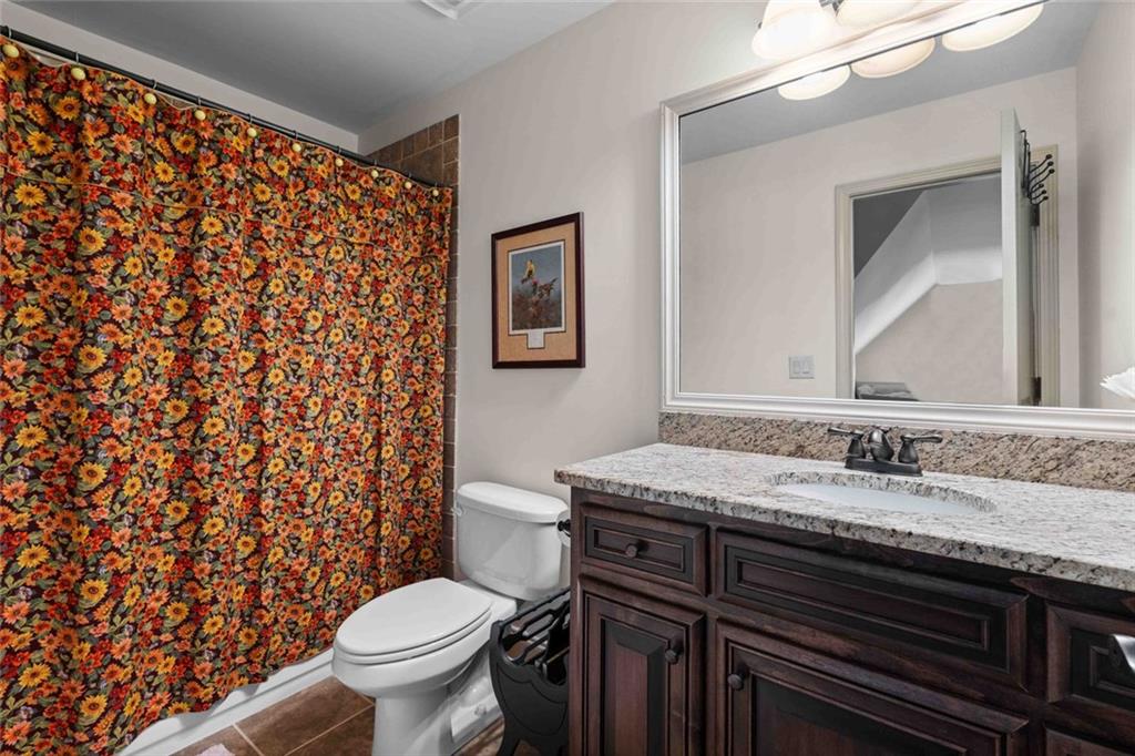 2469 St Martin Way Property Photo 37