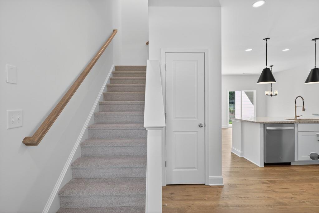 145 Windsor Park Court Property Photo 4