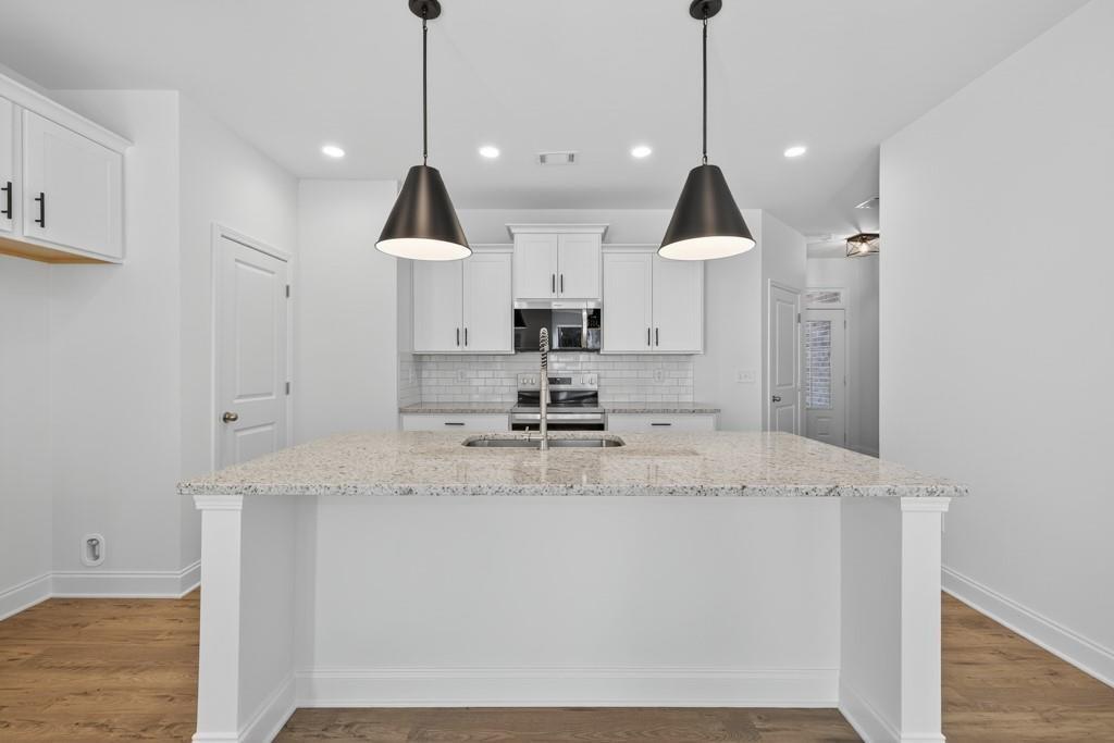 145 Windsor Park Court Property Photo 13