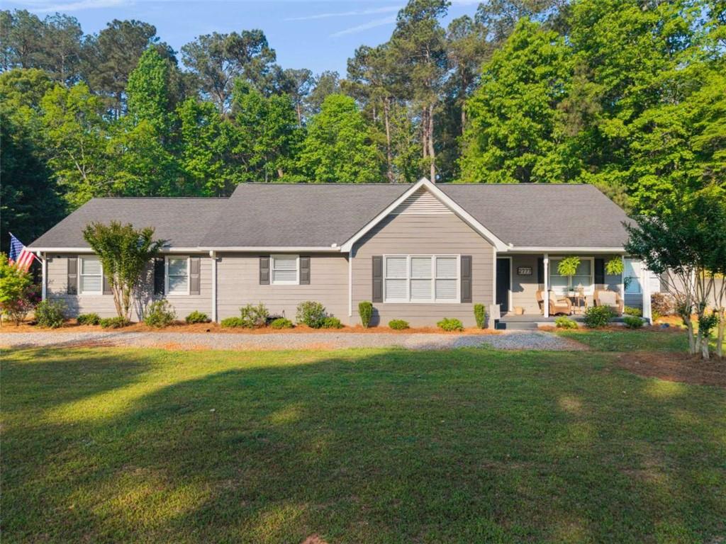 2777 Chickadee Drive Property Photo 1