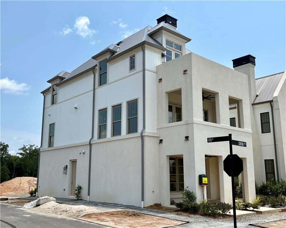 310 Central Avenue Property Photo 1