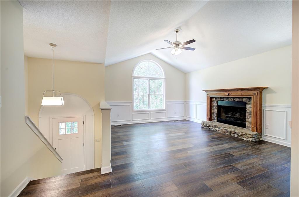 290 Whispering Waters Drive Property Photo 10