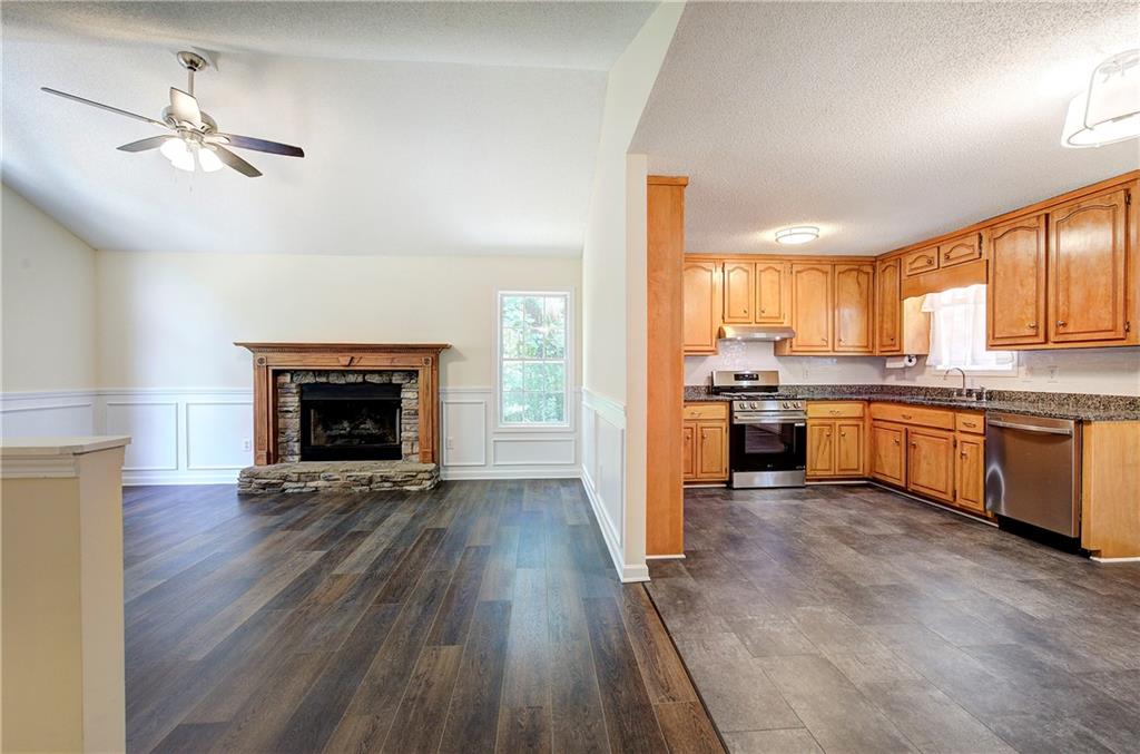 290 Whispering Waters Drive Property Photo 12