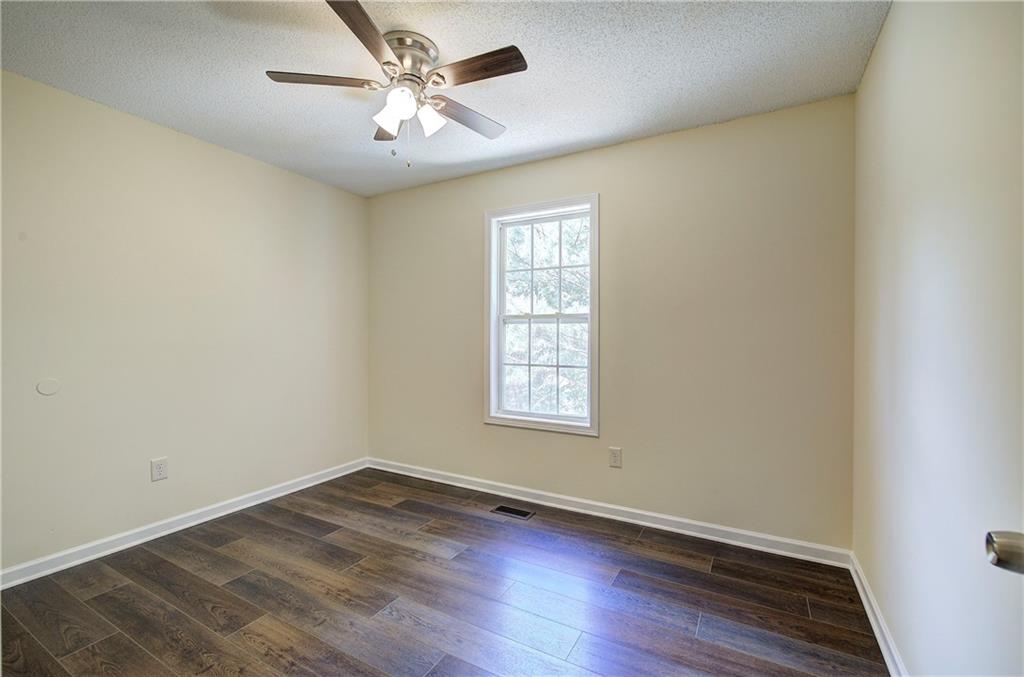 290 Whispering Waters Drive Property Photo 27