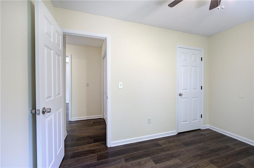 290 Whispering Waters Drive Property Photo 28