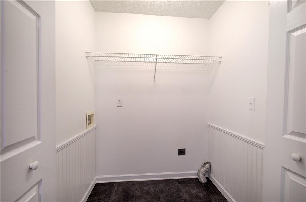 290 Whispering Waters Drive Property Photo 29
