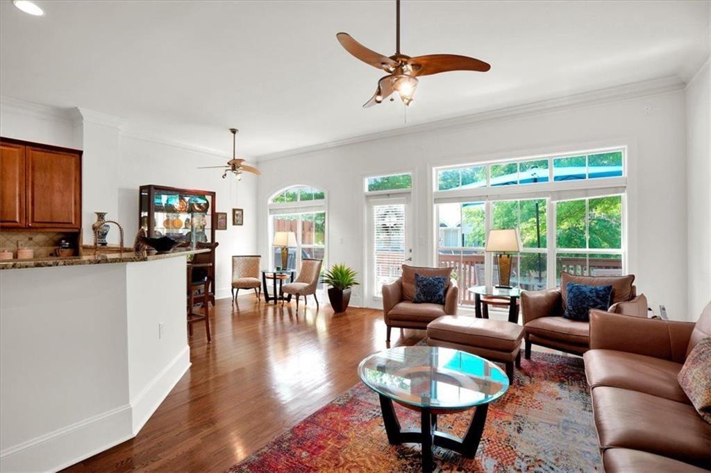 5464 Glenridge View Ne Property Photo 18