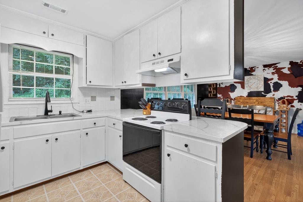 8 Taylor Road Property Photo 27
