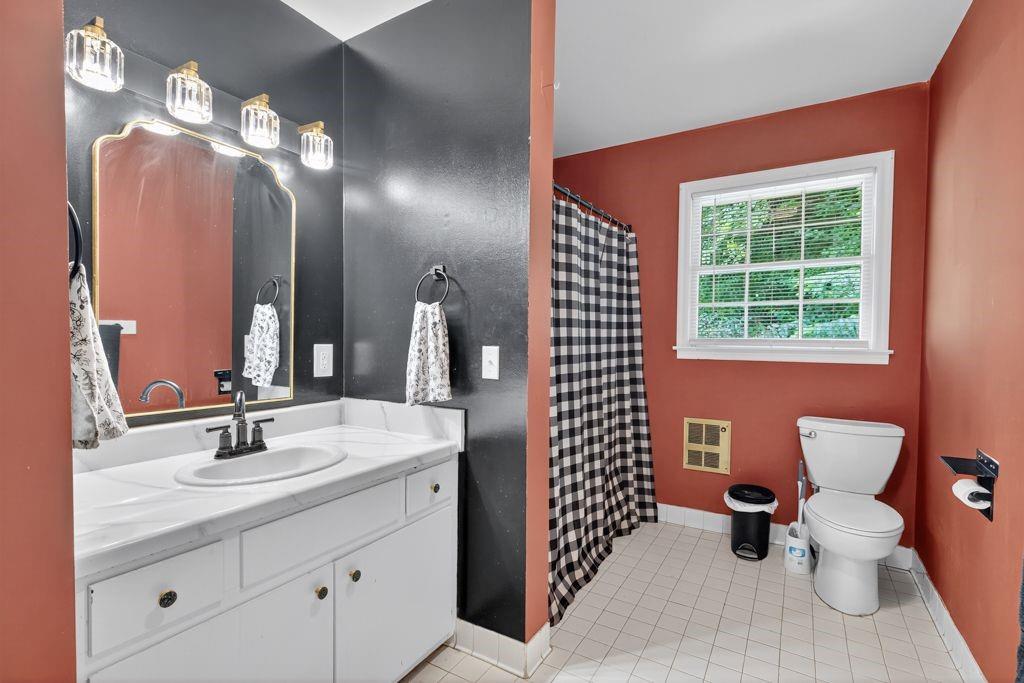 8 Taylor Road Property Photo 33