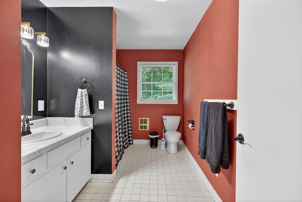 8 Taylor Road Property Photo 34