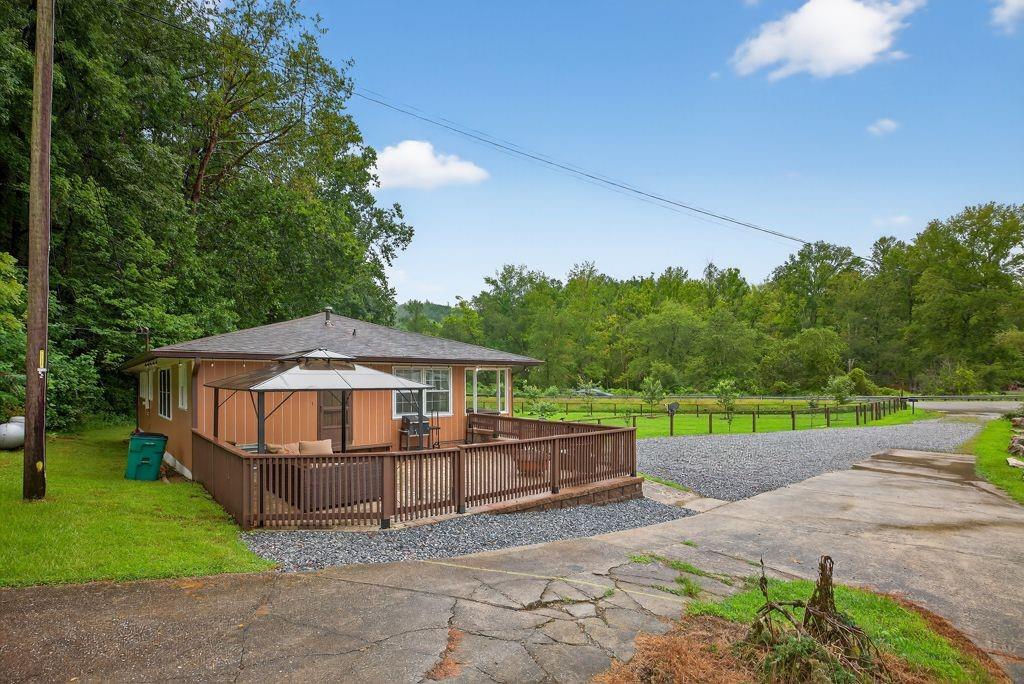 8 Taylor Road Property Photo 41