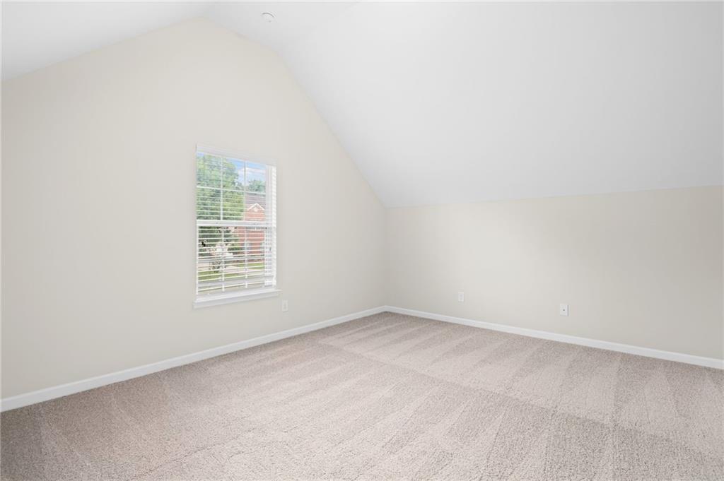 105 Shaw Lane Property Photo 17