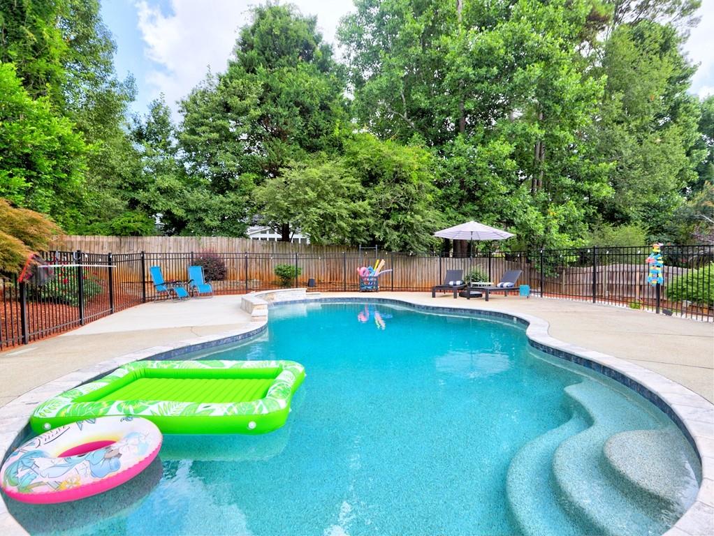 355 Wesfork Way Property Photo 6