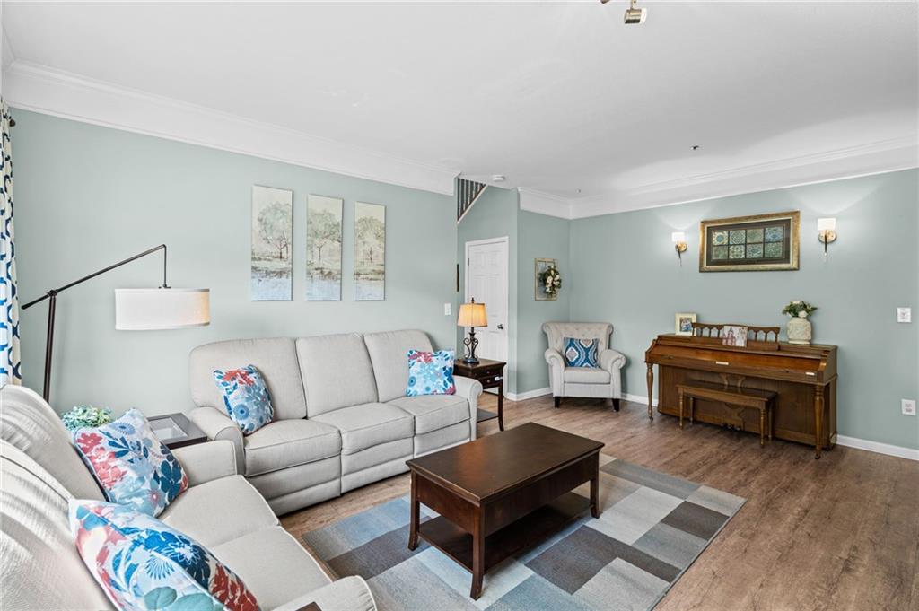 111 Edinburgh Court Property Photo 6