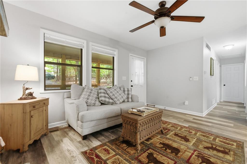 94 Winding Way Property Photo 11