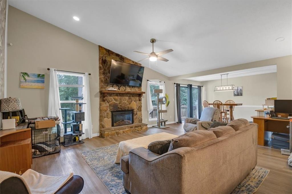 5065 Carole Place Property Photo 11