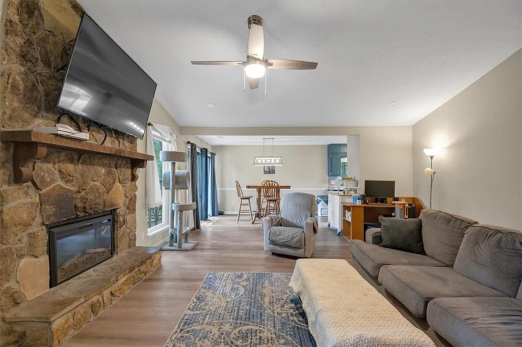 5065 Carole Place Property Photo 12