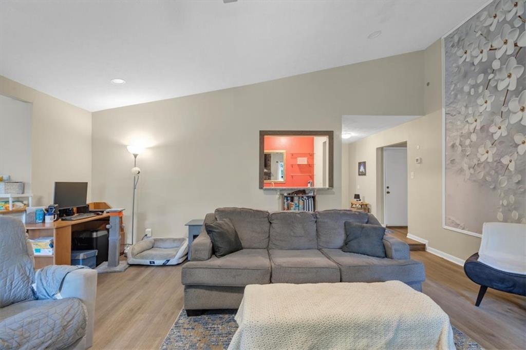 5065 Carole Place Property Photo 13