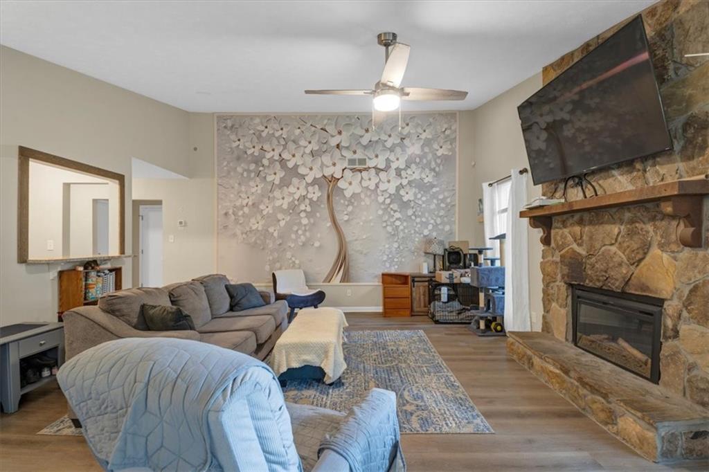 5065 Carole Place Property Photo 14