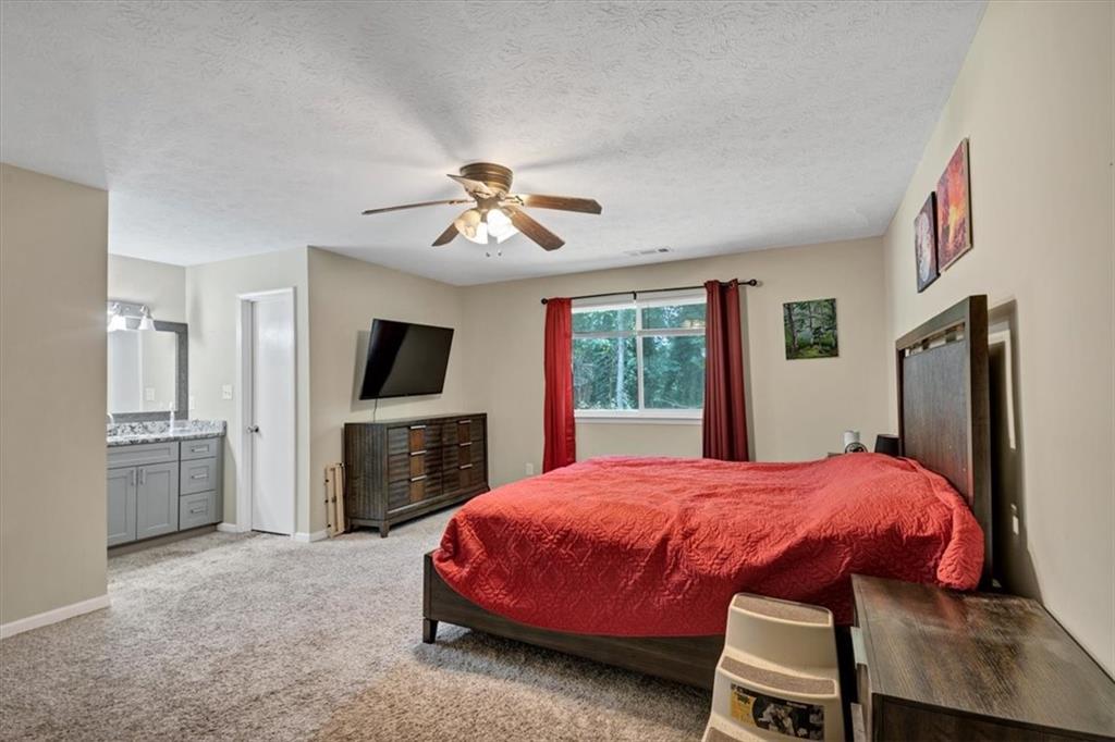 5065 Carole Place Property Photo 23