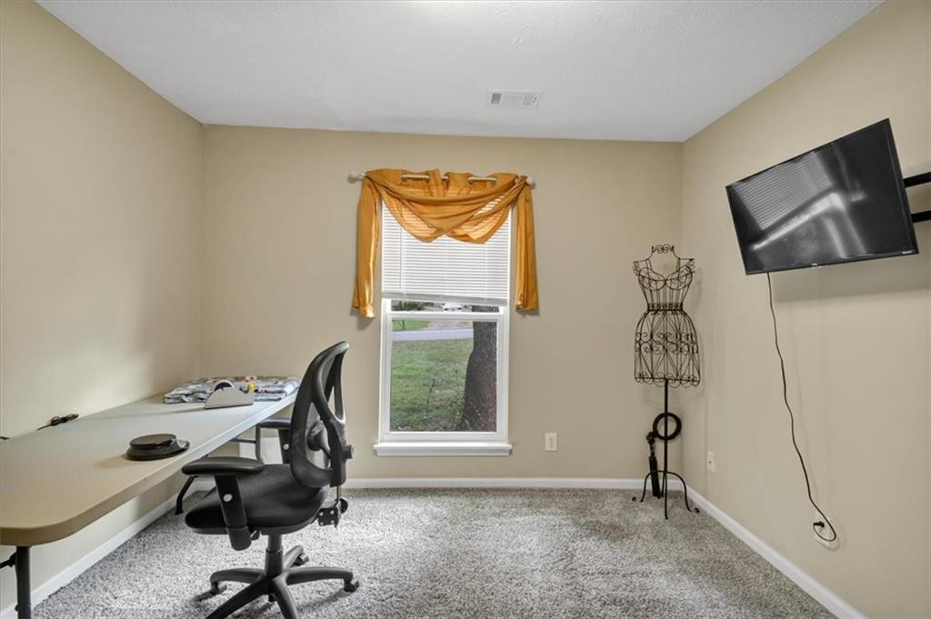 5065 Carole Place Property Photo 31