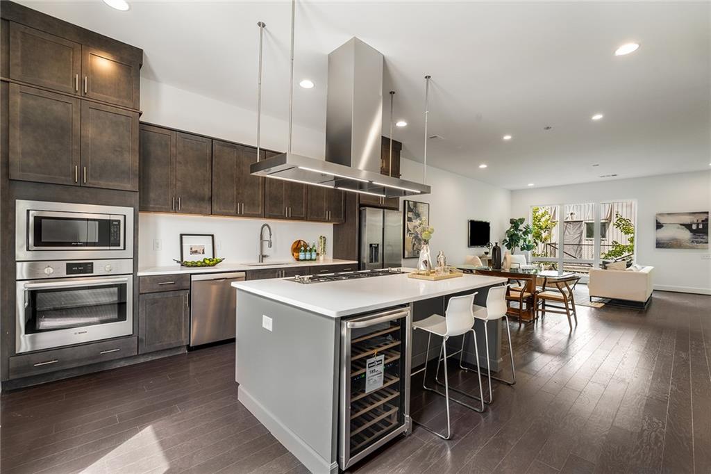 241 Maynard Terrace SE Unit 22