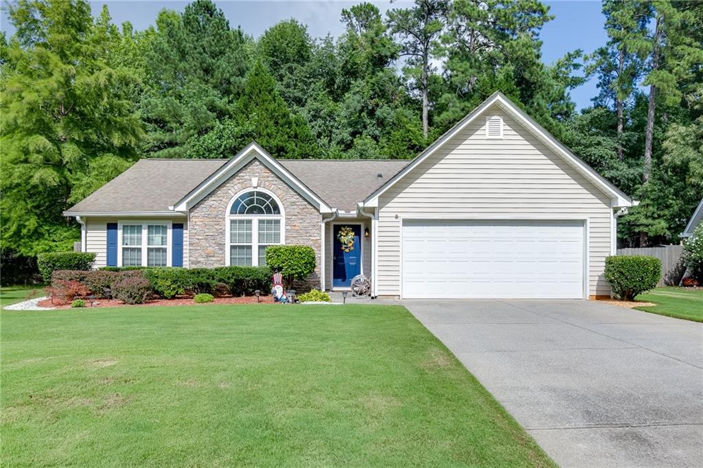 558 Bellingham Drive Property Photo 1