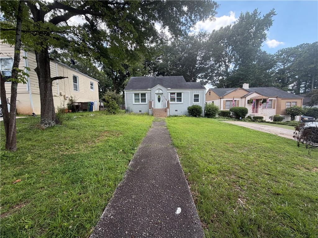 1714 Emerald Avenue SW Property Photo 1