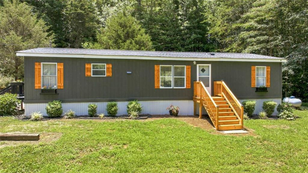3561 Yonah Homer Road Property Photo 1