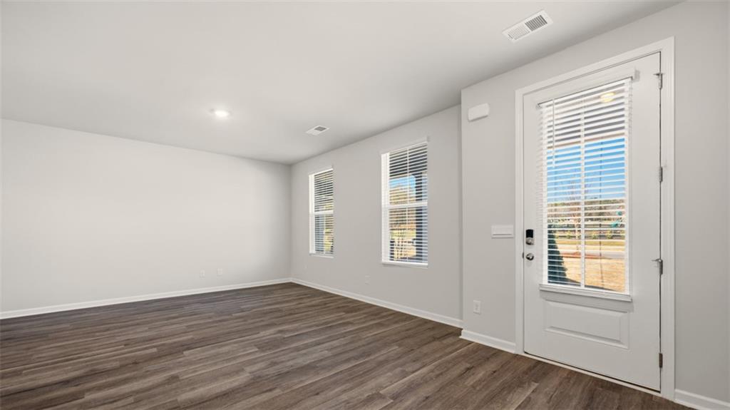 455 Tate Street Property Photo 9