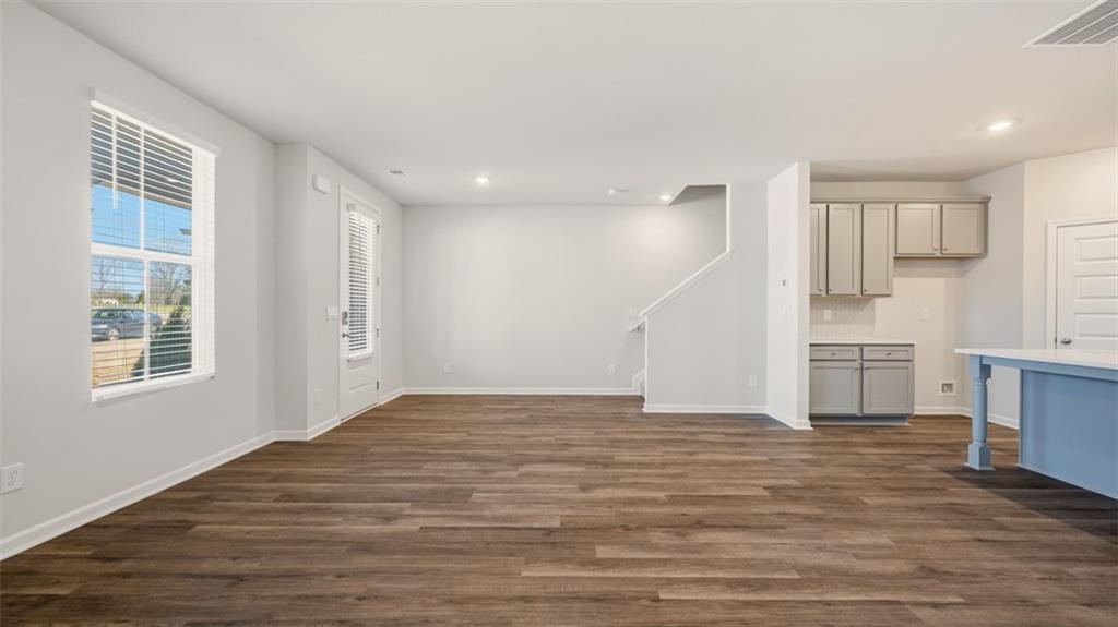 455 Tate Street Property Photo 12