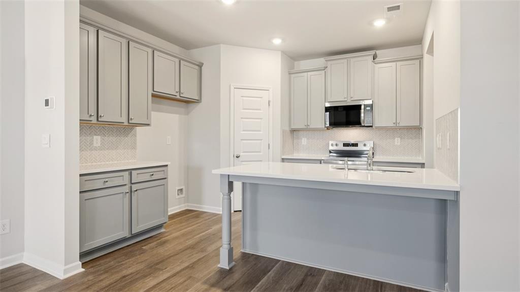 455 Tate Street Property Photo 15