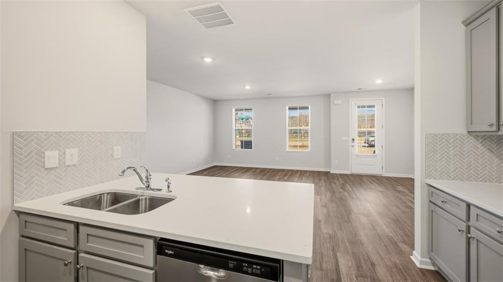 455 Tate Street Property Photo 17