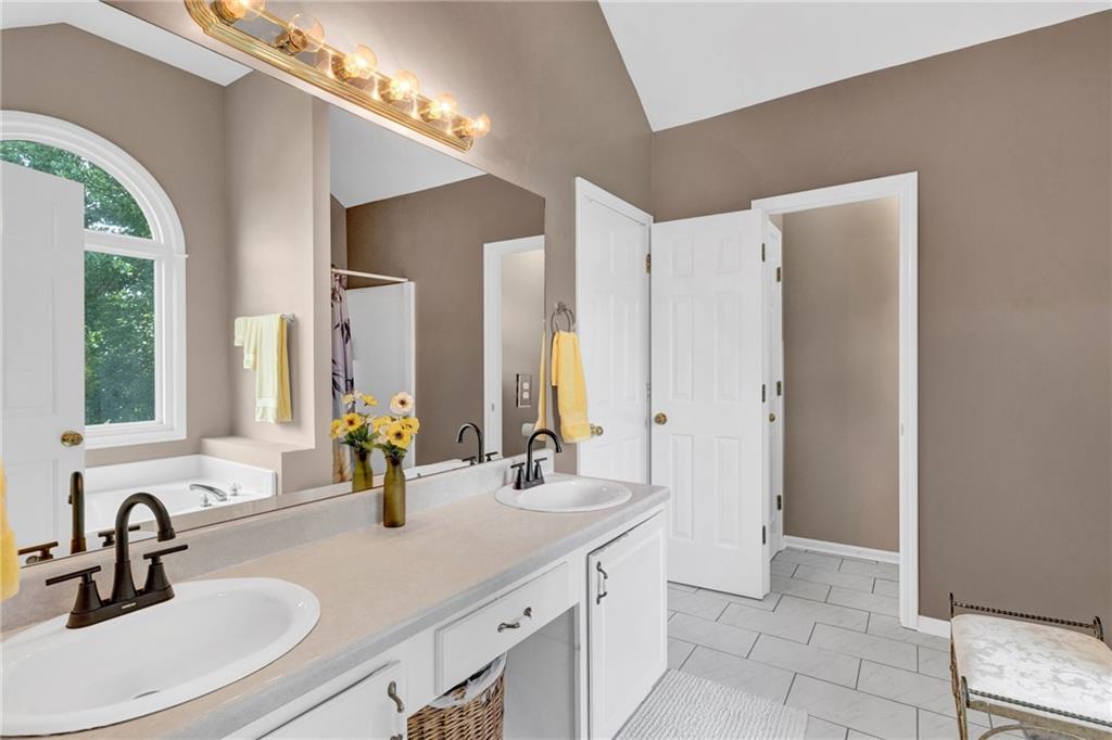4283 Northwind Drive Property Photo 26