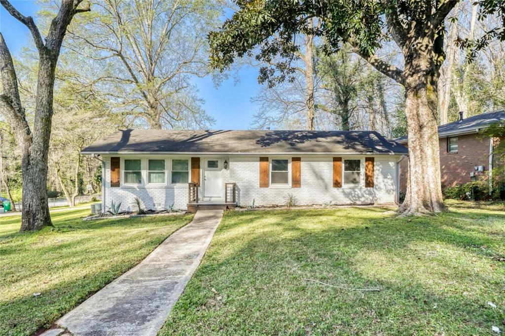 675 Collingwood Drive Property Photo 1