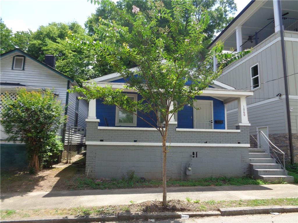 1060 Garibaldi Street Property Photo 1