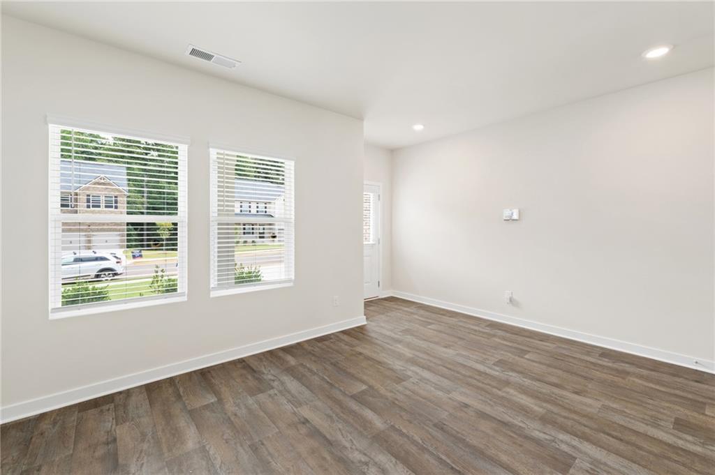 355 Jarrett Street Property Photo 8