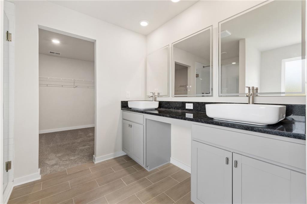 355 Jarrett Street Property Photo 18