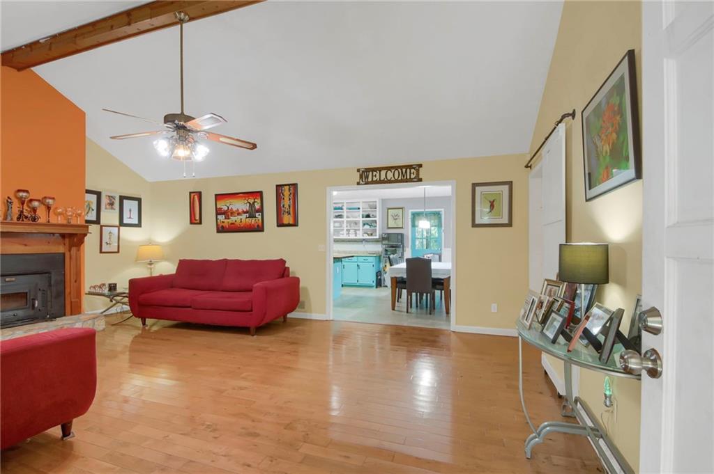 112 Bridget Drive Property Photo 3