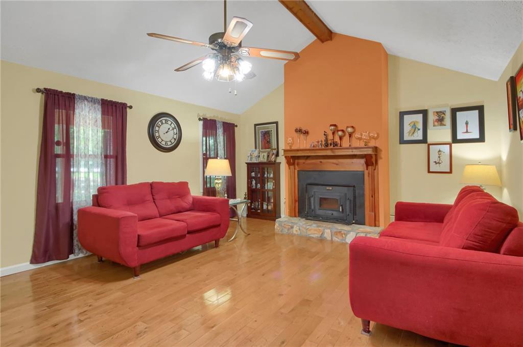 112 Bridget Drive Property Photo 4