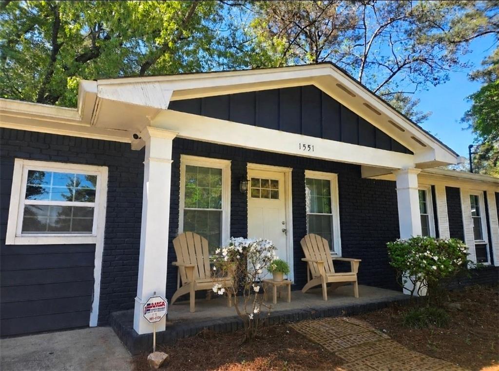 1551 Pine Glen Circle Property Photo 3