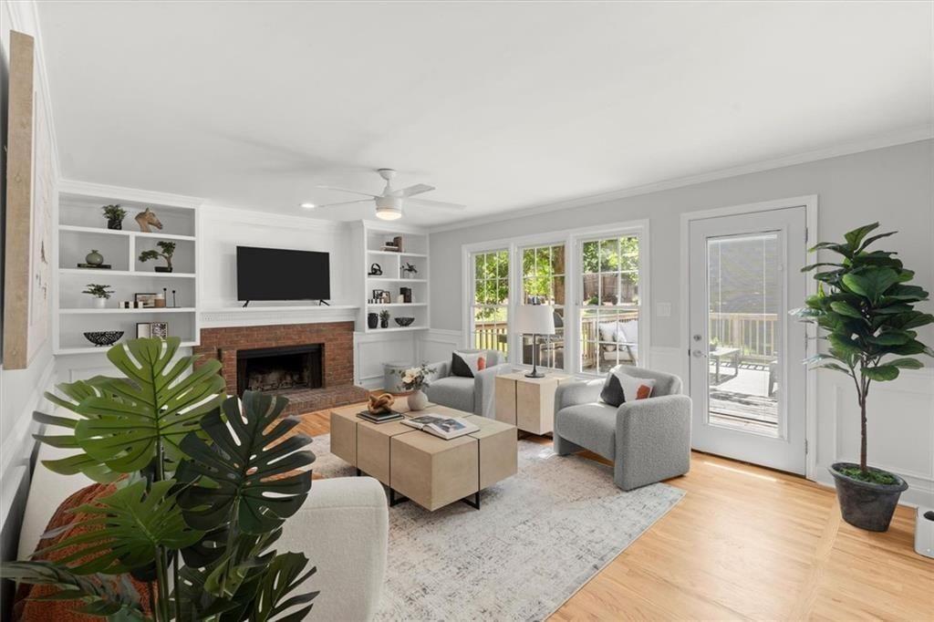 610 Adam Circle