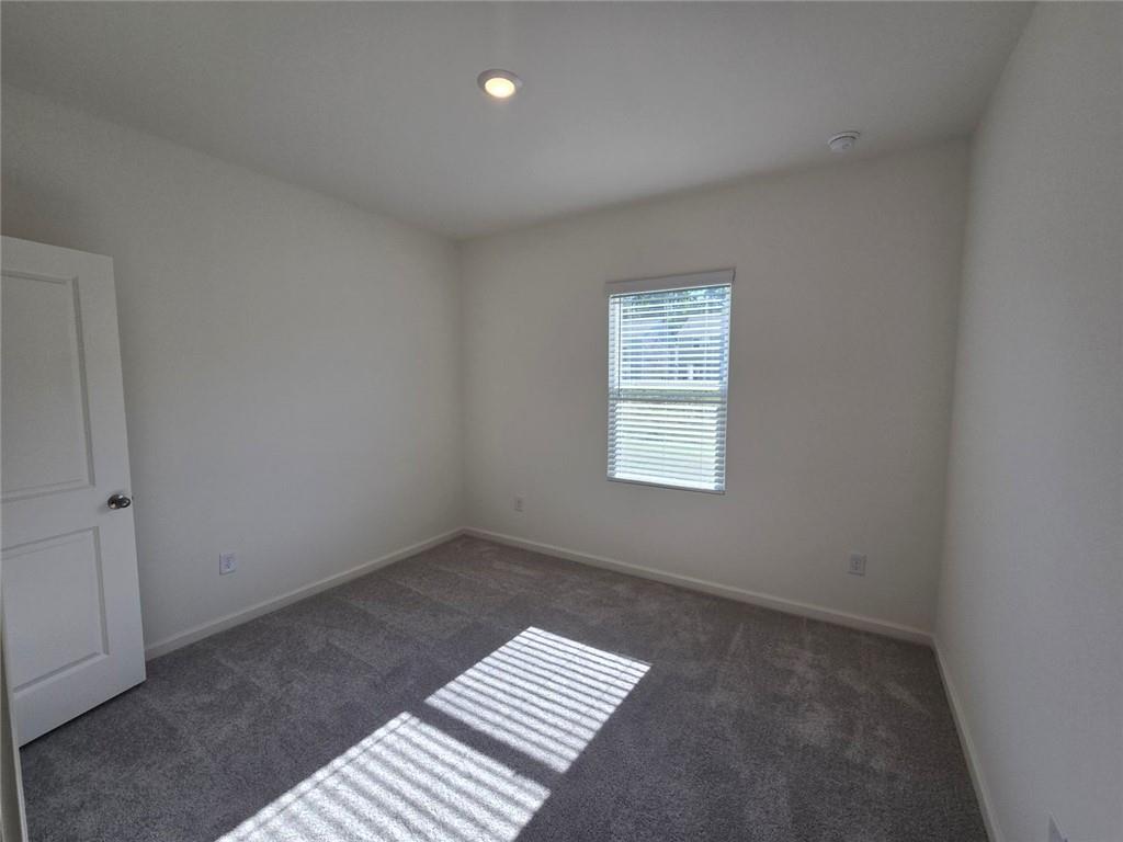 73 Rowlett Place Property Photo 9