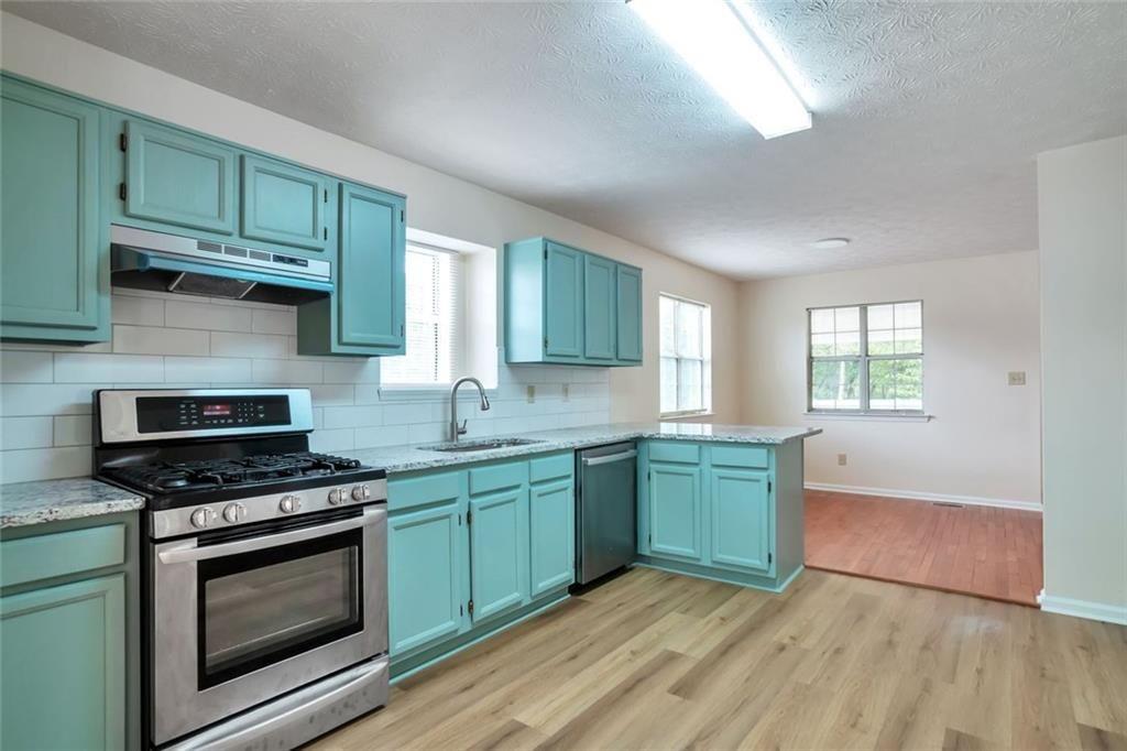 7086 Sir Galahad Way Property Photo 3